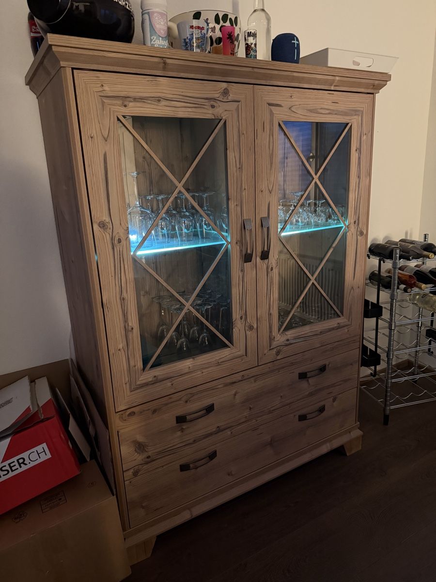 Credenze: Buffetschrank Holz Landhausstil mit Schubladen – Usato da Deitingen venduto da cor_7h7k