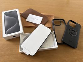 IPhone 15 Pro 128GB mit Zubehör