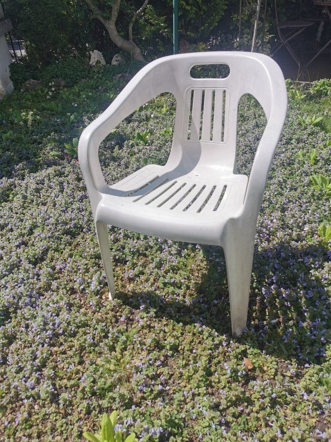 Tischset: Gartentisch oval mit 4 Stühlen – Gebraucht aus Wettingen von Biitel 4
