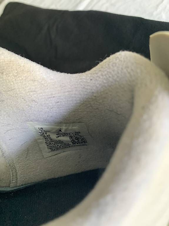 Herrenschuhe: Jordan 4 Retro große 40 – Gebraucht aus kaiseraugst von pignorar 1