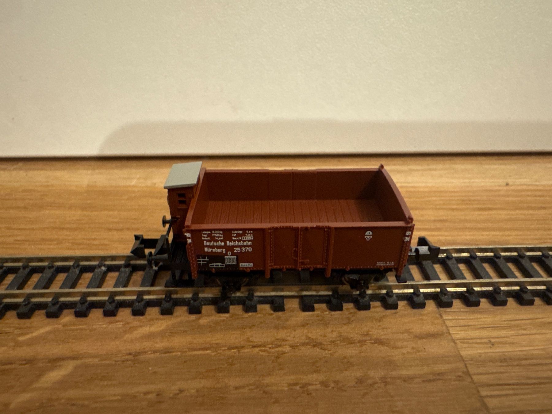 Trix Modellini di ferrovie: Minitrix 13661 Offener Güterwagen – Nuovo e nell'imballaggio originale da Schlierbach venduto da Look8