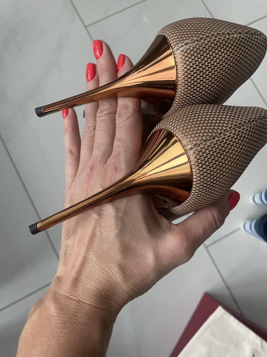 Salvatore Ferragamo Scarpe da donna: Gr.8,5 Salvatore Ferragamo Pumps – Usato da Au ZH venduto da Daiga 2