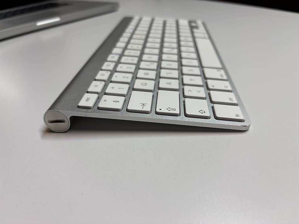 Apple Tastiere: Apple Wireless Keyboard (A1314) – Usato da Ostermundigen venduto da BaerOmu 1