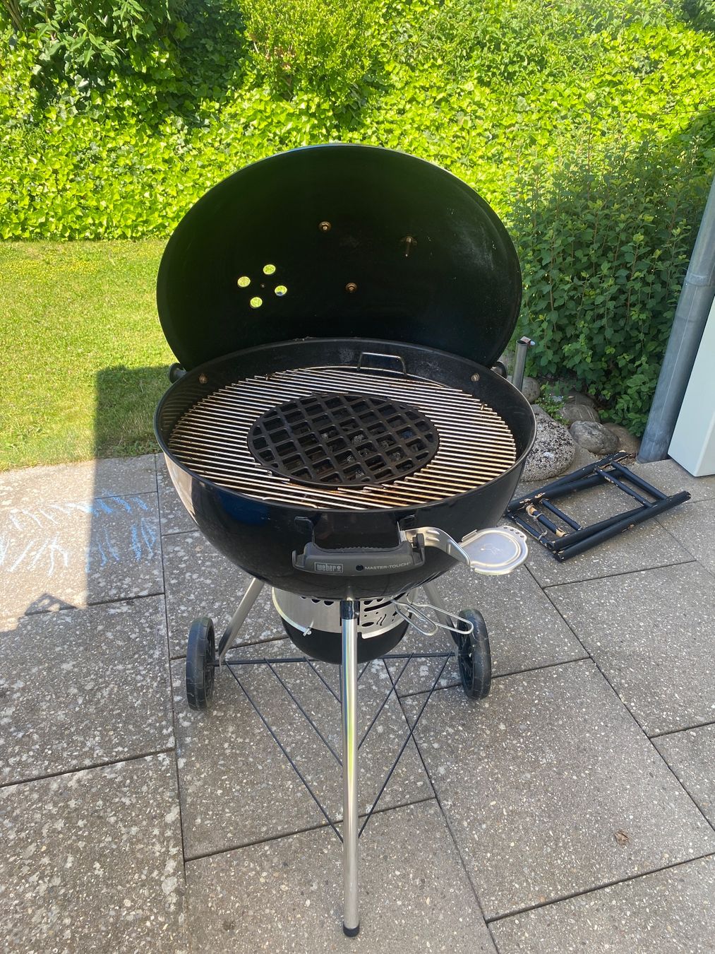 Weber Grils: Weber Kugelgrill Master Touch E-5750 Ø57cm – D'occasion à Dielsdorf par Backflash 3