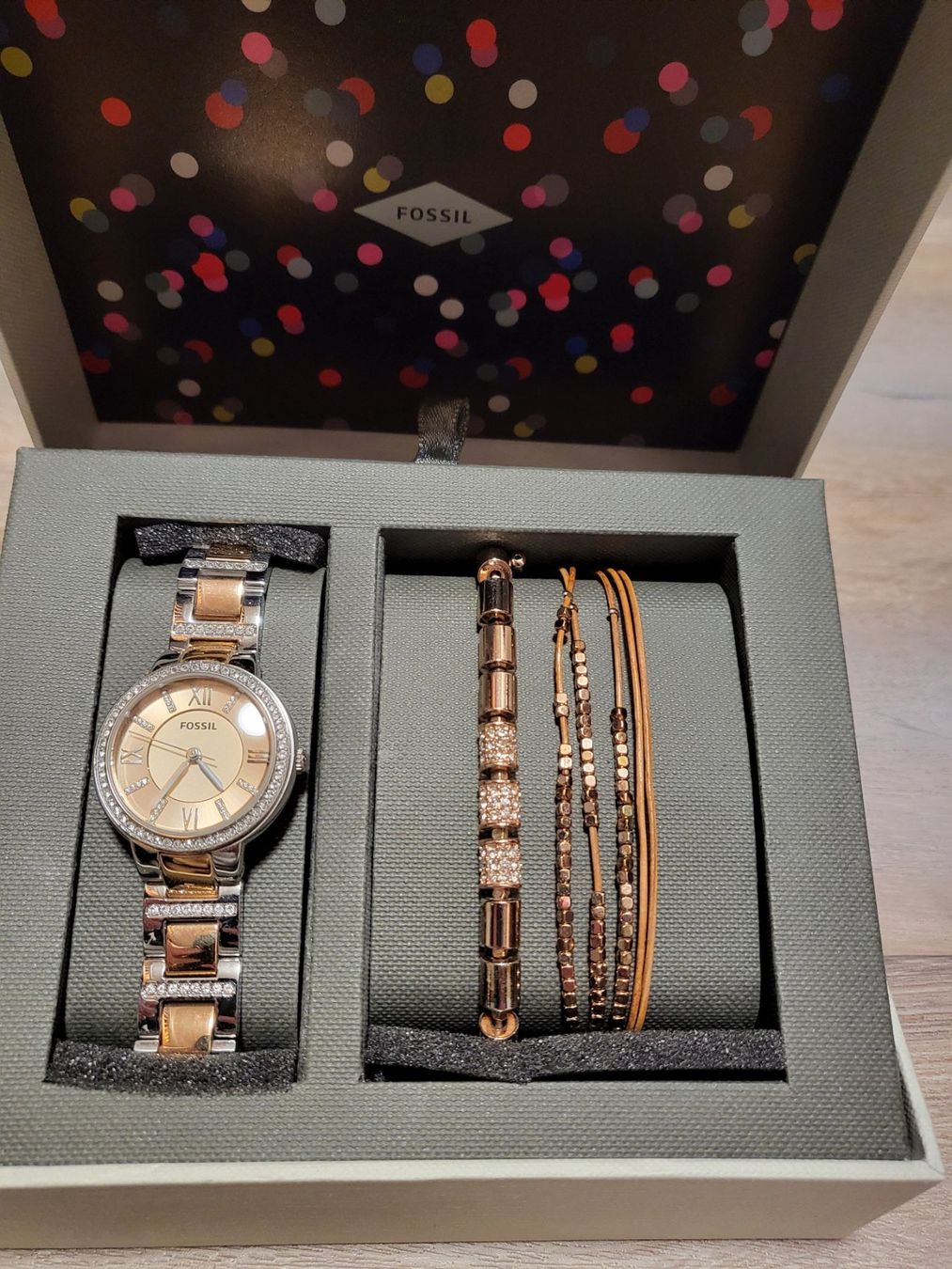Fossil Uhren: neue Fossil Geschenkbox – Neu und originalverpackt aus Zwingen von crazy84