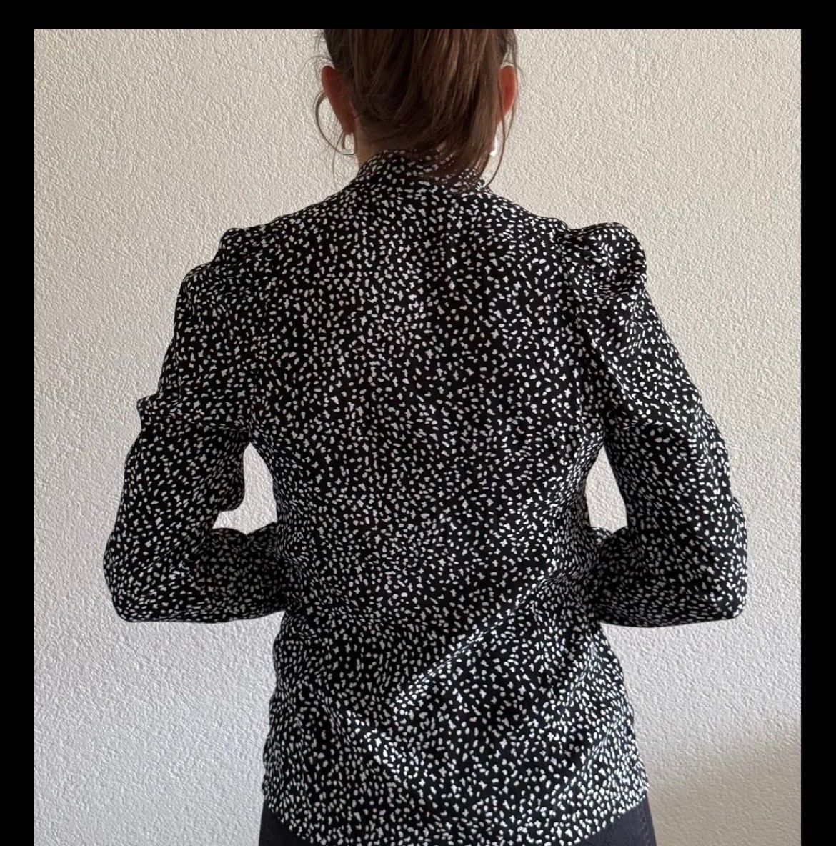 Maje Camicette: Wunderschöne Bluse von Maje, Gr. 36 – Nuovo (secondo la descrizione) da Courroux venduto da lan_5f9f 1