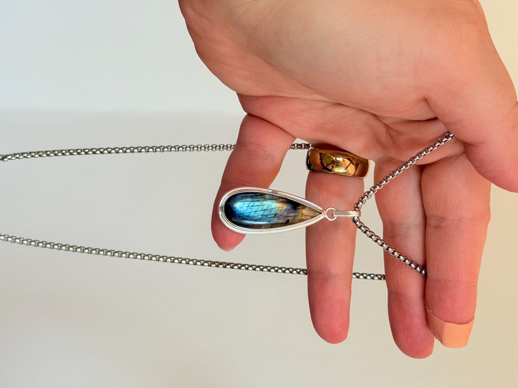 Catenine: Collier pendentif avec pierre de labradorite 💎 – Nuovo e nell'imballaggio originale da Genève venduto da AGBERG 6
