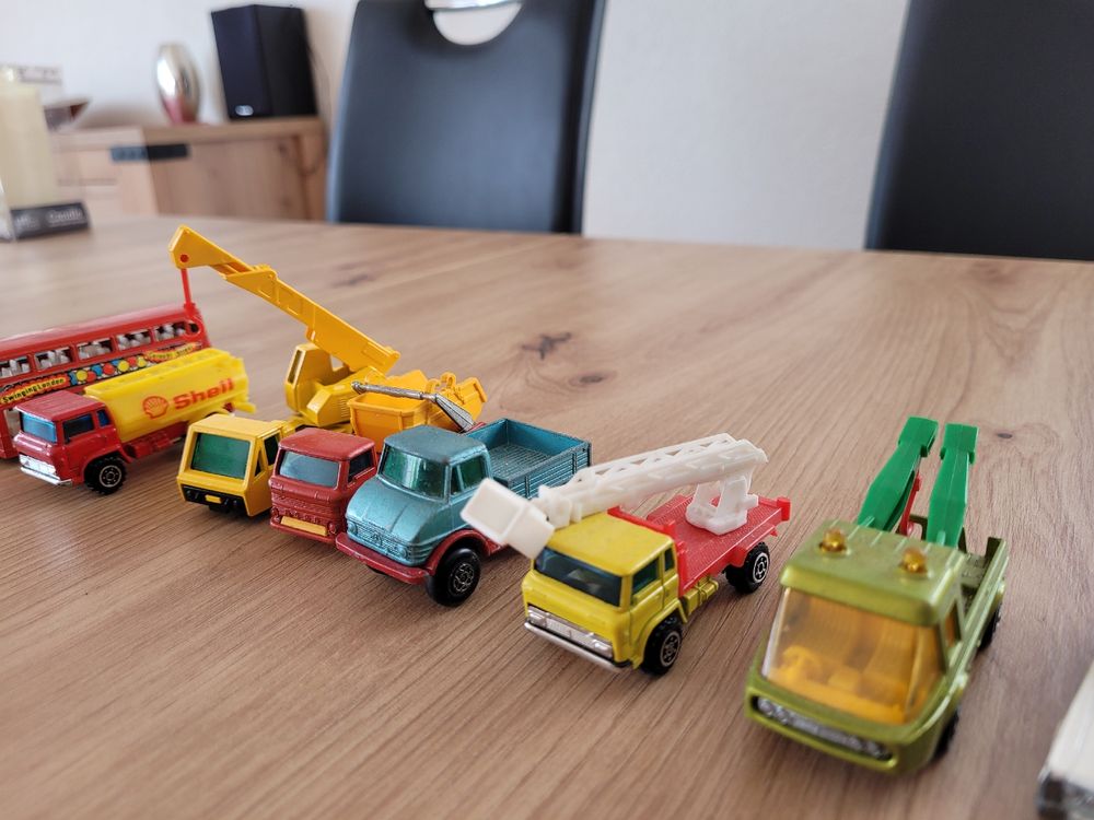 Spielzeug auto und Lastwagen zirka 40 jahre alt / A 5 6