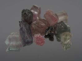 Ab 1CHF - Pink/Grey Tourmaline (Rohsteine) 5.0ct