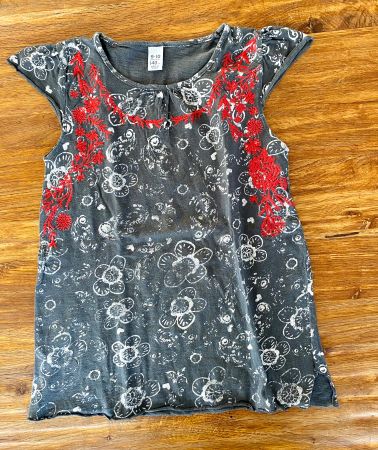 sehr schönes Zara T-Shirt Gr. 140