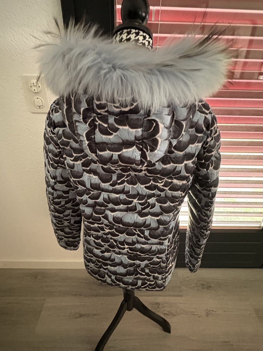 Giacche: VESTE 💙 ANANKE – Usato da Corin de la crête venduto da Charnel49 1