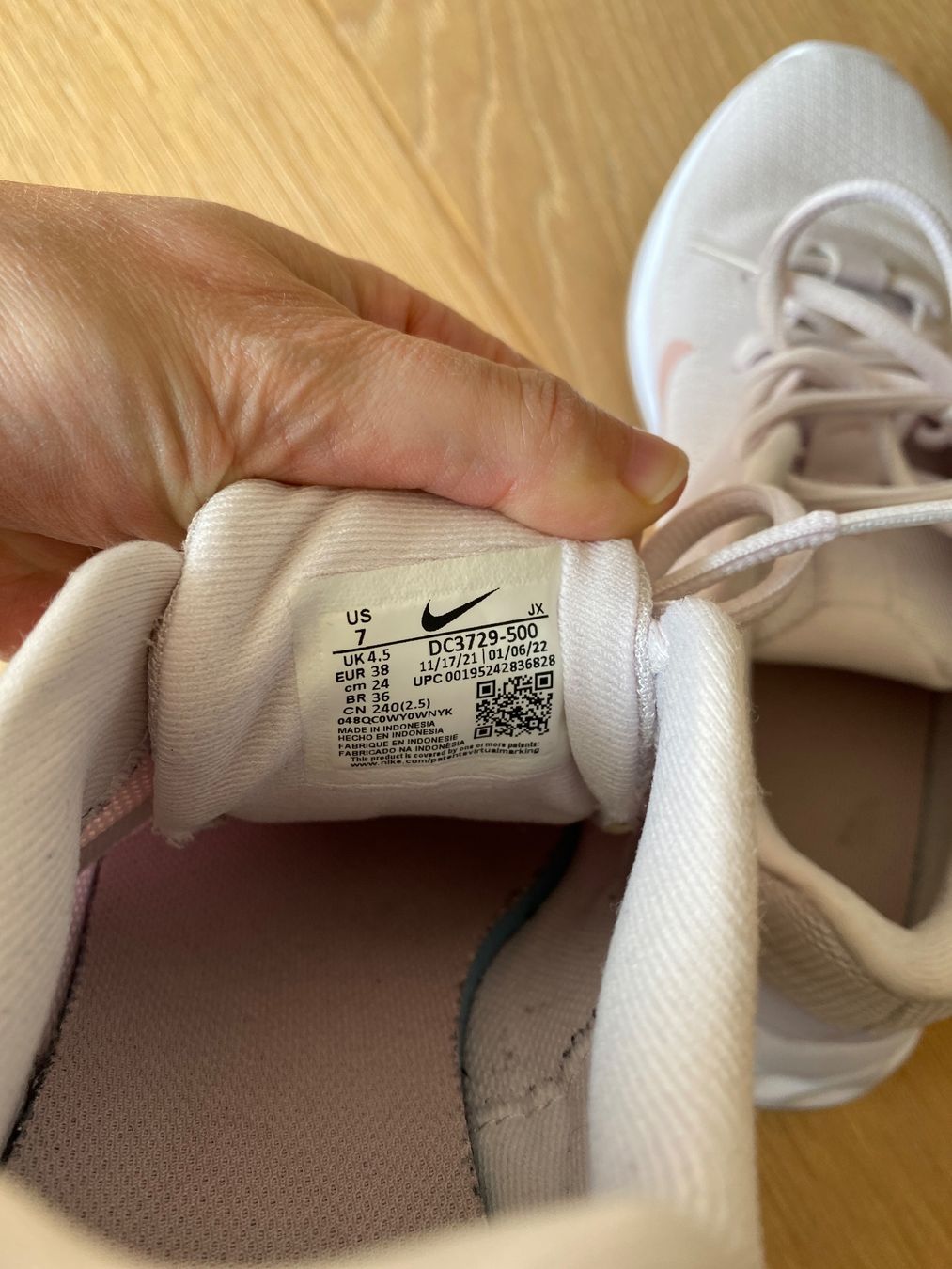 Nike Damenschuhe: Baskets NIKE rose pâle – Gebraucht aus Rossemaison von Bird19 3