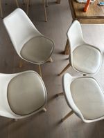 4 Esszimmerstühle Skandinavisch beige, Holzbeine (pro Stuhl)
