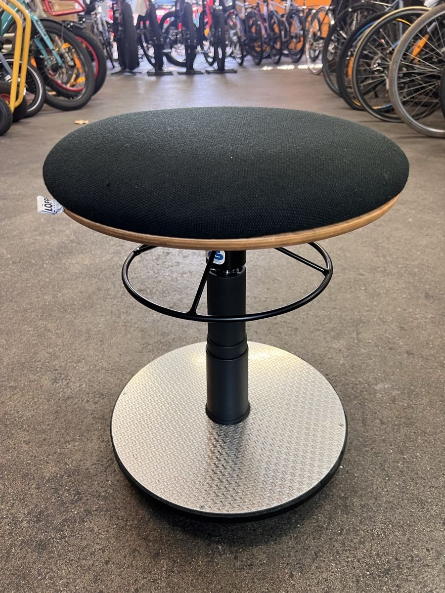 Hocker: Löffler Hocker Ergonomisch  – Gebraucht aus Wädenswil von pueblo01 2