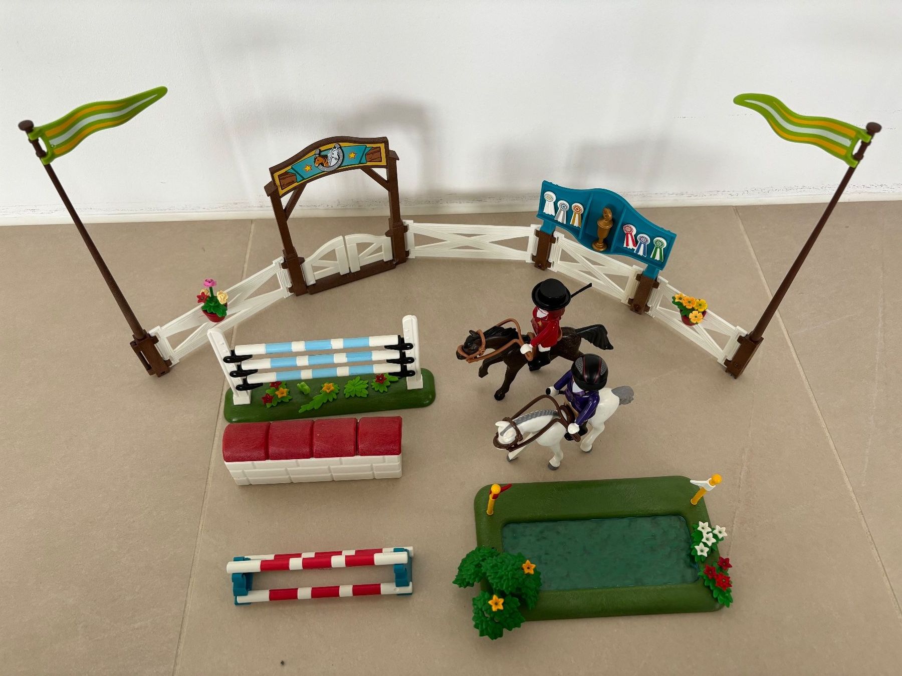 Playmobil Giocattoli: Reiterhof mit Springanlage Playmobil – Usato da Horw venduto da Gigafox7 8