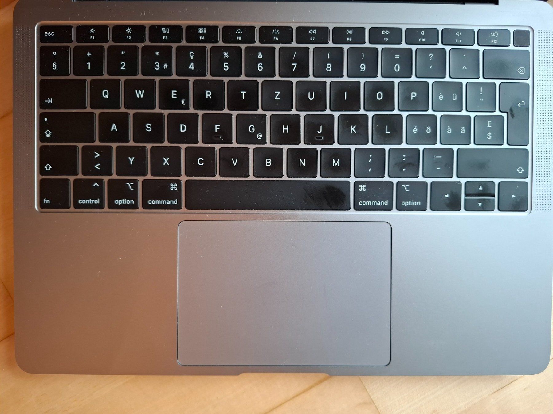 Apple Notebook: MacBook Air 2018 (Intel Core i5; Sonoma) – Usato da Liebefeld venduto da Fireball85 3