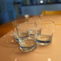 Vier Whiskey Gläser