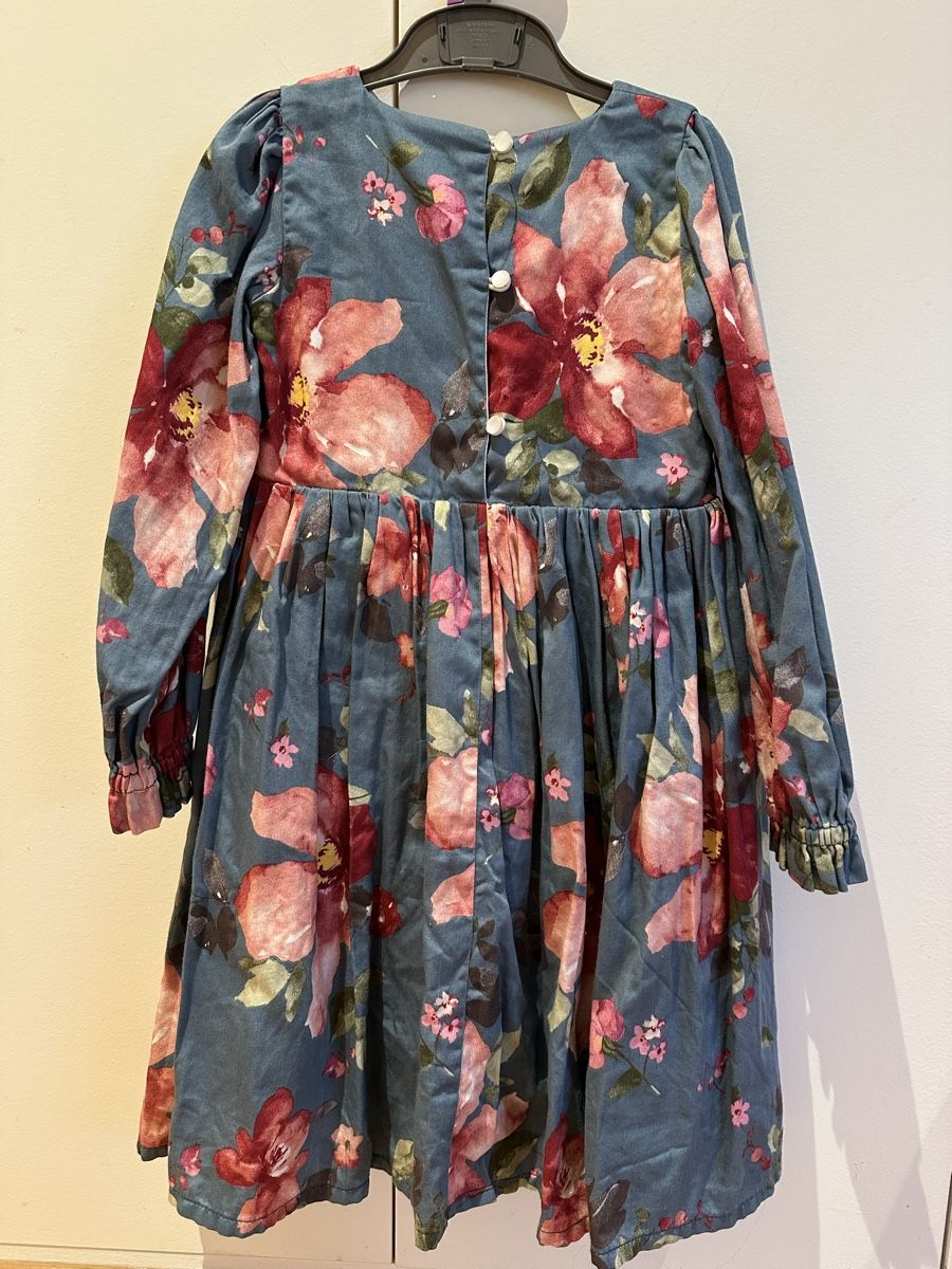 Kleider & Röcke: Kleid für Mädchen, Gr. 122 – Gebraucht aus Zürich von nad_z95g 1