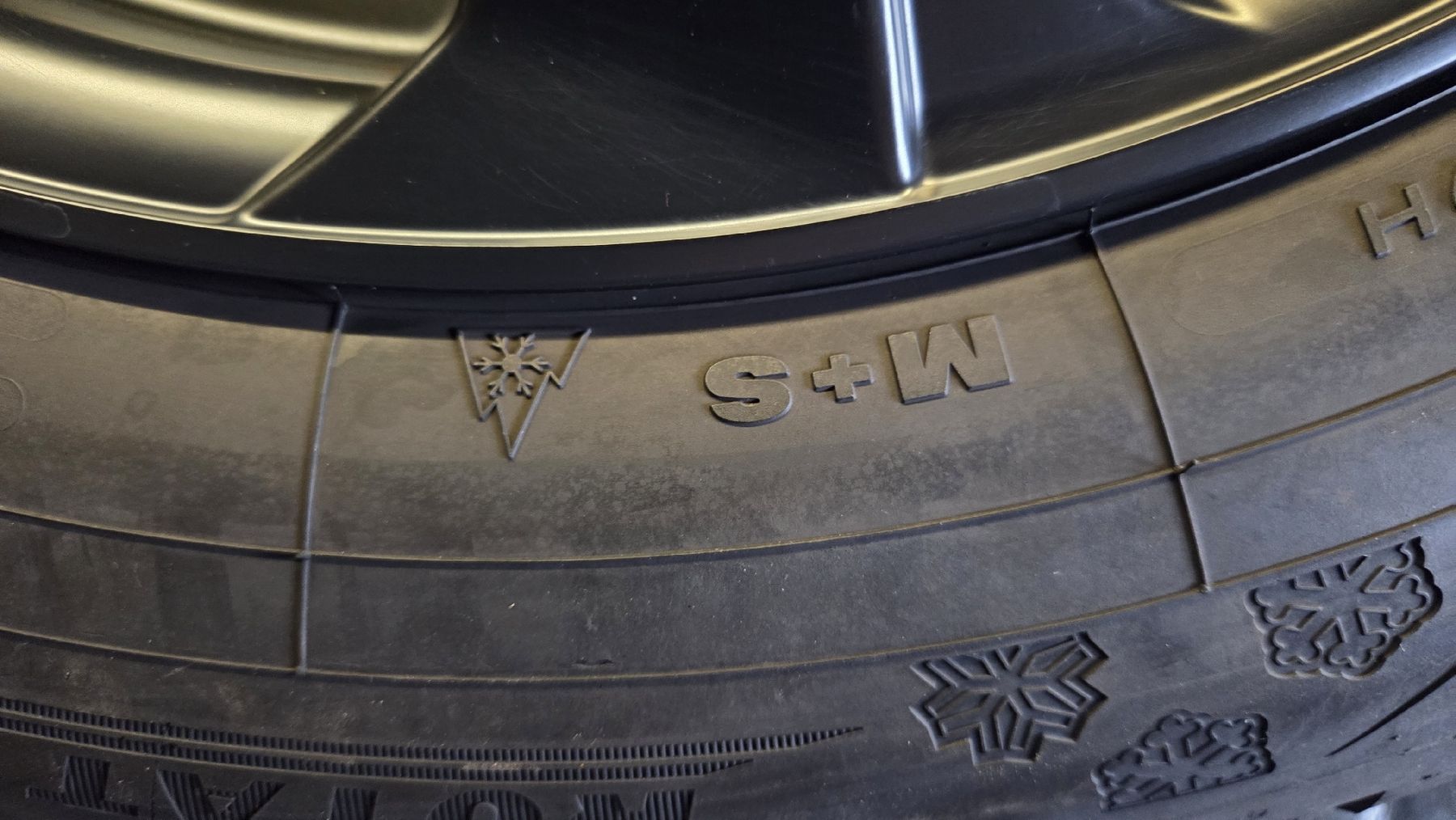 Pneus & Roues: 4 Winterräder BMW  MINI – D'occasion à St.Gallen par Cipi15 3