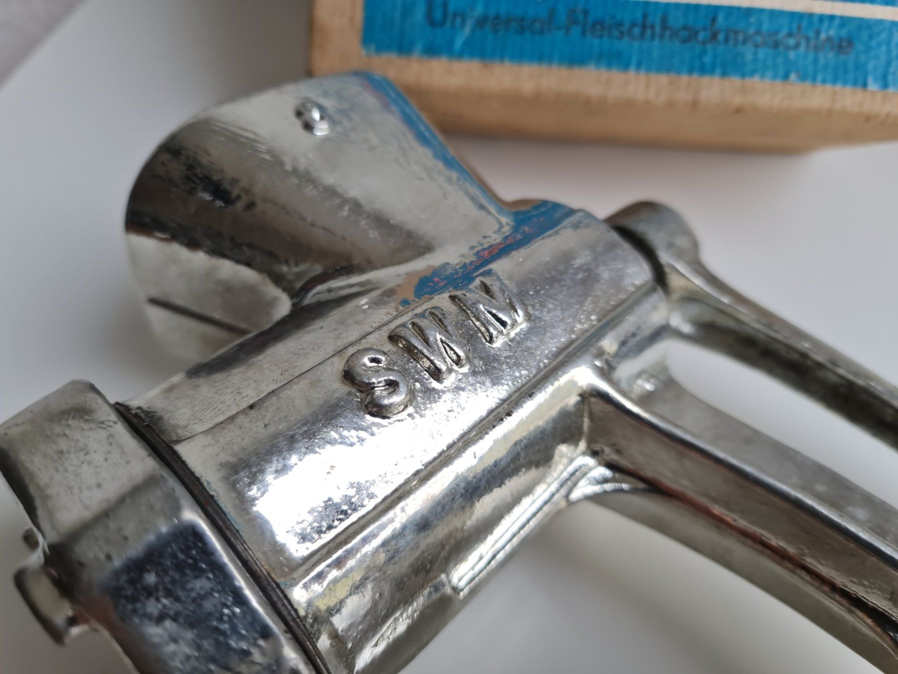 Elettrodomestici da cucina: SWM Universal Fleischhackmaschine Hand Fleischwolf 1950 – Nuovo (secondo la descrizione) da Obfelden venduto da ZinggHandel 4
