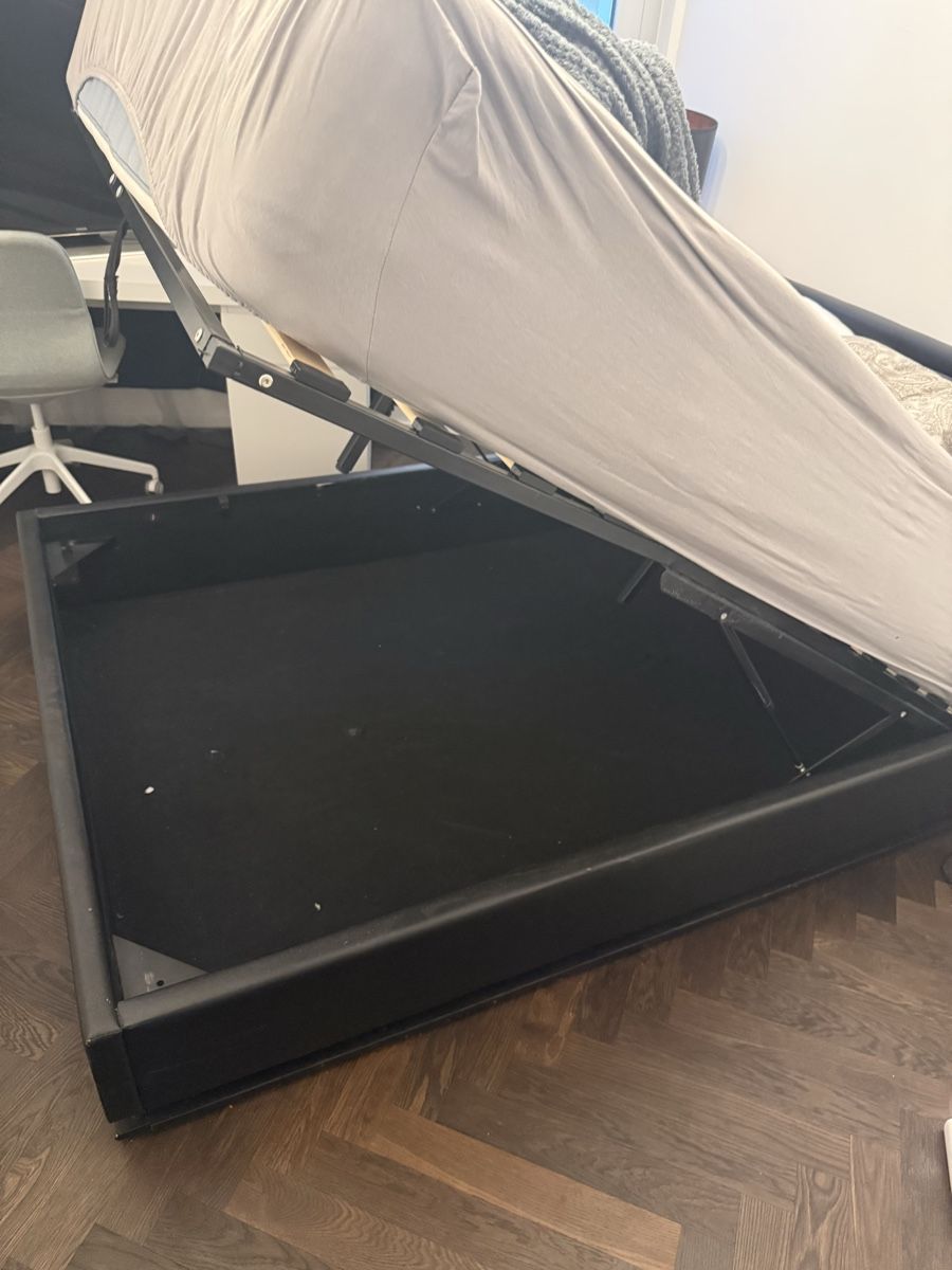 Betten: Schlafzimmer und TV – Gebraucht aus Dübendorf von Highqualityonly 1