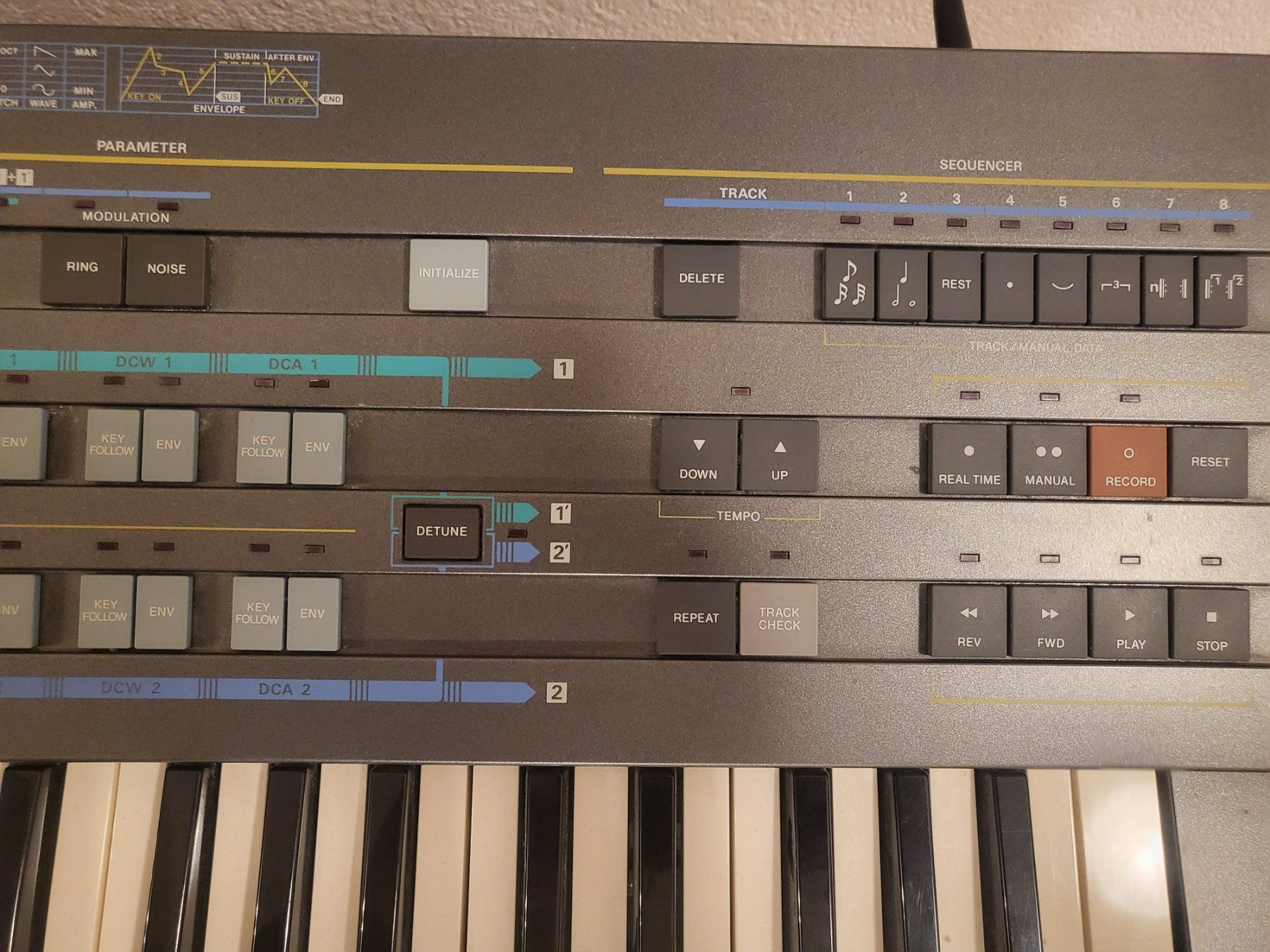 Casio Strumenti musicali: Casio CZ-5000 Cosmo Synthesizer  & Casio Pedal – Usato da Gossau venduto da K.A.S 4