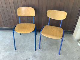 2er Set robuste Holzstühle, ideal für Balkon