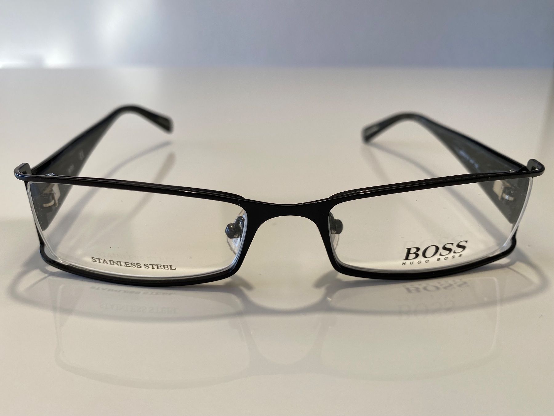 Hugo Boss Brillen & Gläser: Monture de Lunettes Hugo Boss – Neu (gemäss Beschreibung) aus Bottens von 2Lens