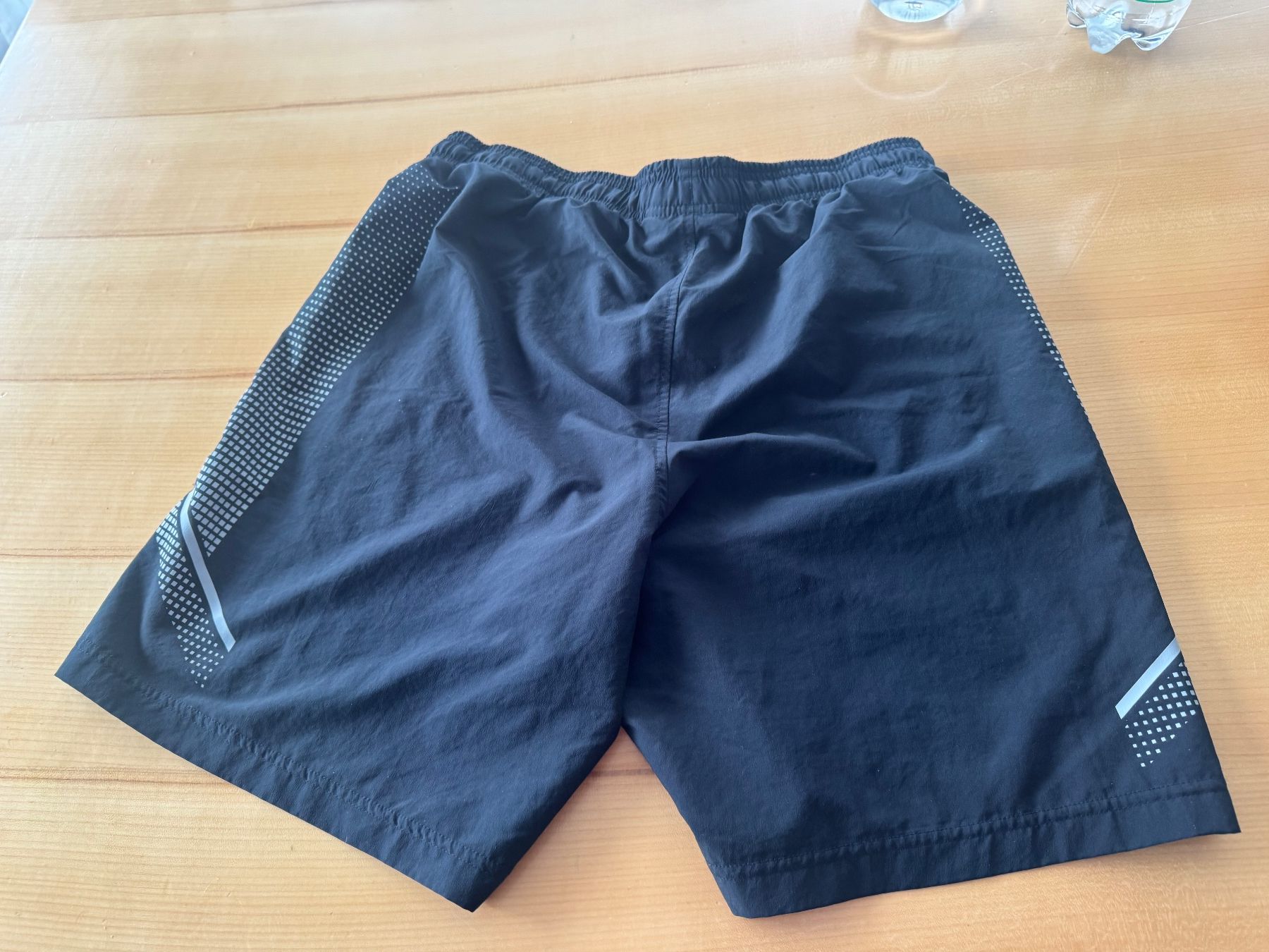 Hosen: Sporthosen – Gebraucht aus 6315 Oberägeri von jud_mzd5 1