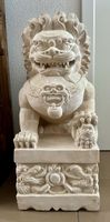 2 Asiatische chinesische Löwenstatue, handgeschnitzt, H 61