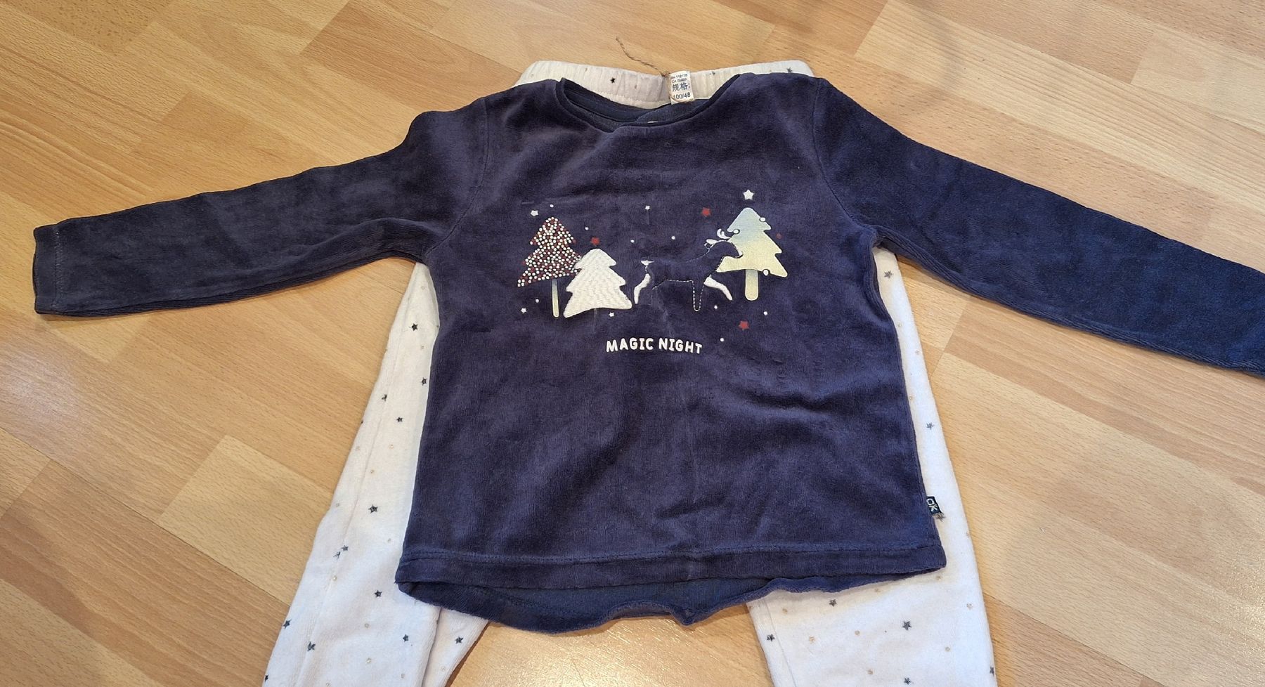 Pyjamas: Pyjama Magic Night, Grösse 98 – D'occasion à Oberägeri par run_cj6q
