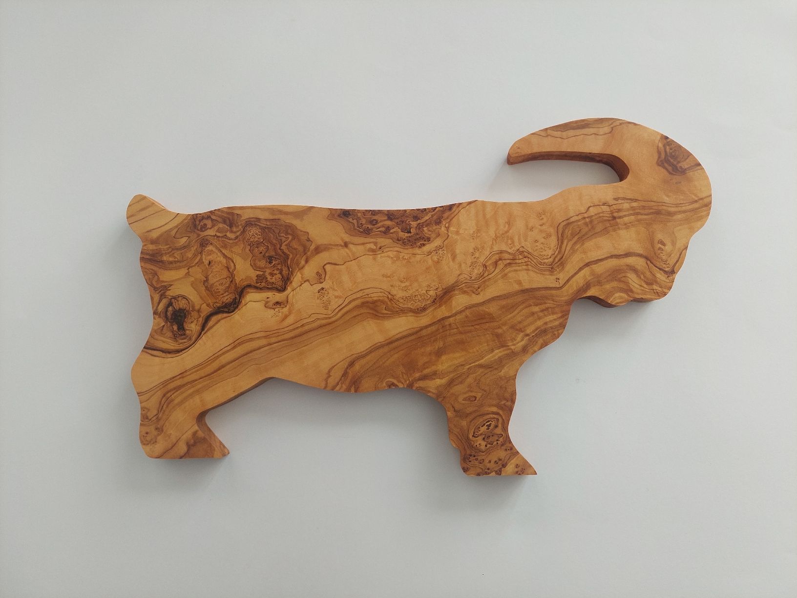 Articoli in legno: Olivenholz Brett in Steinbockform – Nuovo e nell'imballaggio originale da Hüntwangen venduto da Elyha 1