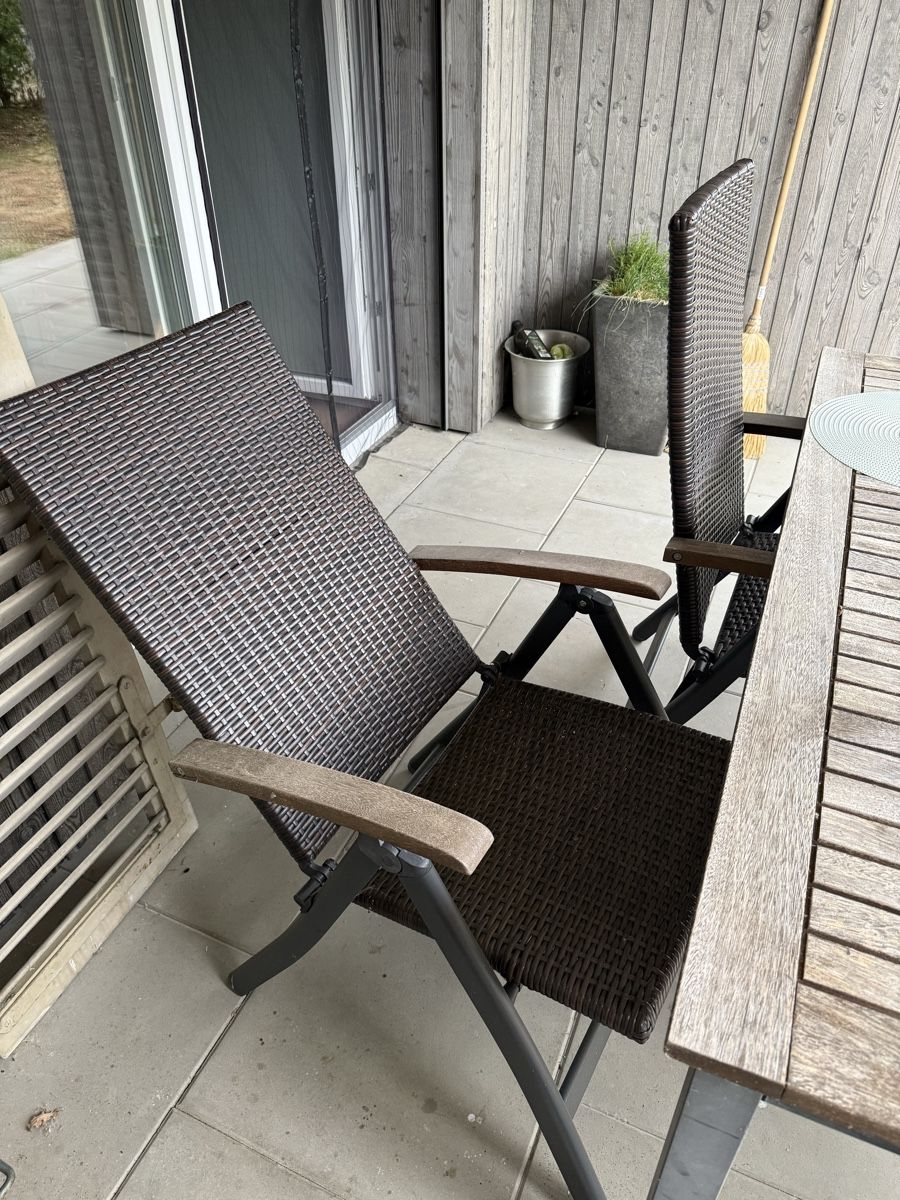 Tischset: Gartentisch mit 4 Stühlen - Polyrattan – Gebraucht aus Suhr von leo_x22p 2