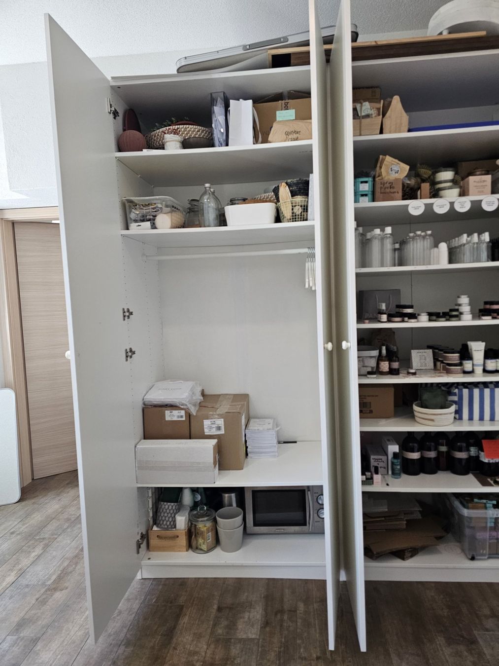 Ikea Armadi: Armoire blanche 4 portes, meuble de rangement modulable e... – Usato da St-imier venduto da chr_7zhj 3