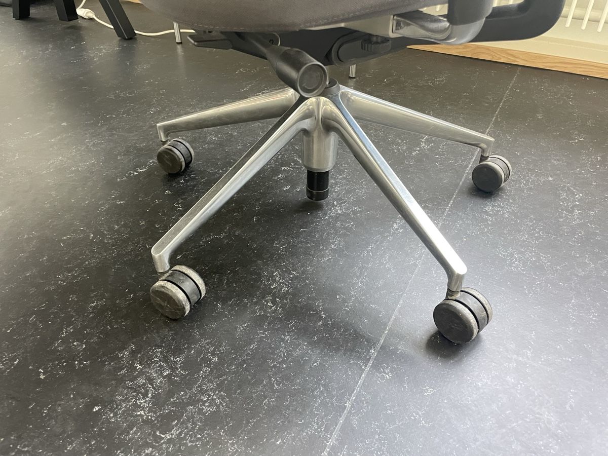Vitra Stühle: Vitra ID Bürostuhl – Gebraucht aus Basel von Alenamaria 1