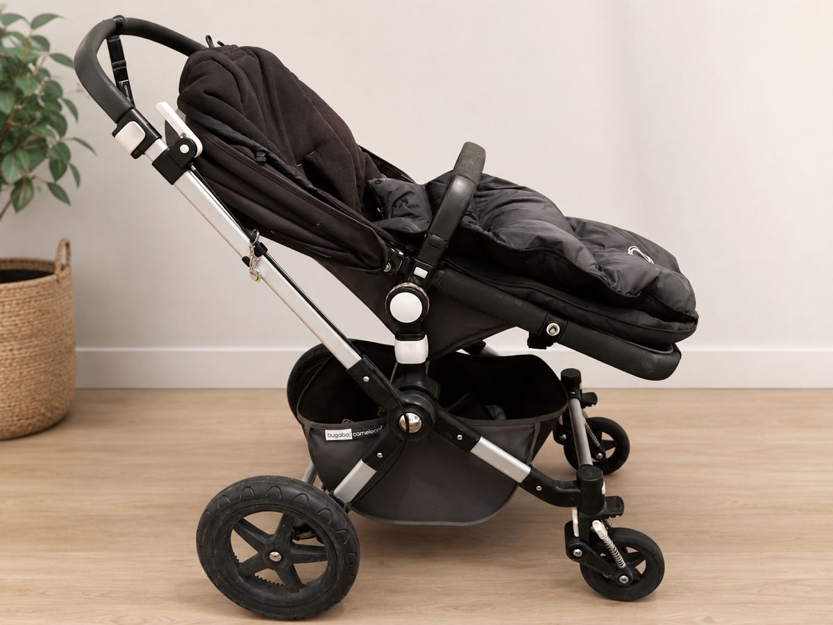 Bugaboo Kinderwagen: Bugaboo Kinderwagen schwarz – Gebraucht aus Horw von isafurrer