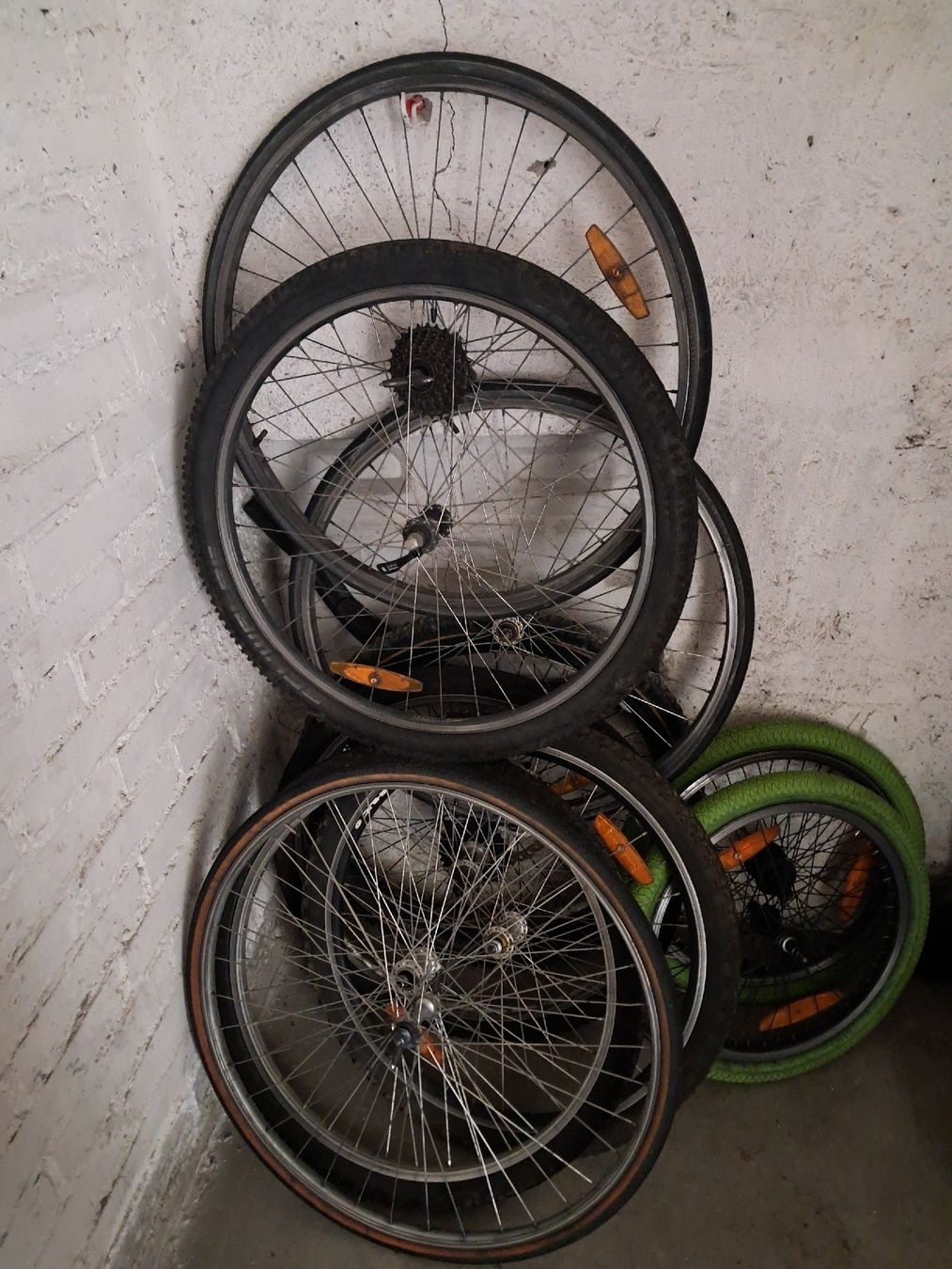 Pezzi di ricambio: Ruote per bicicletta varie misure e marche – Usato da Zürich venduto da alb_zj5r