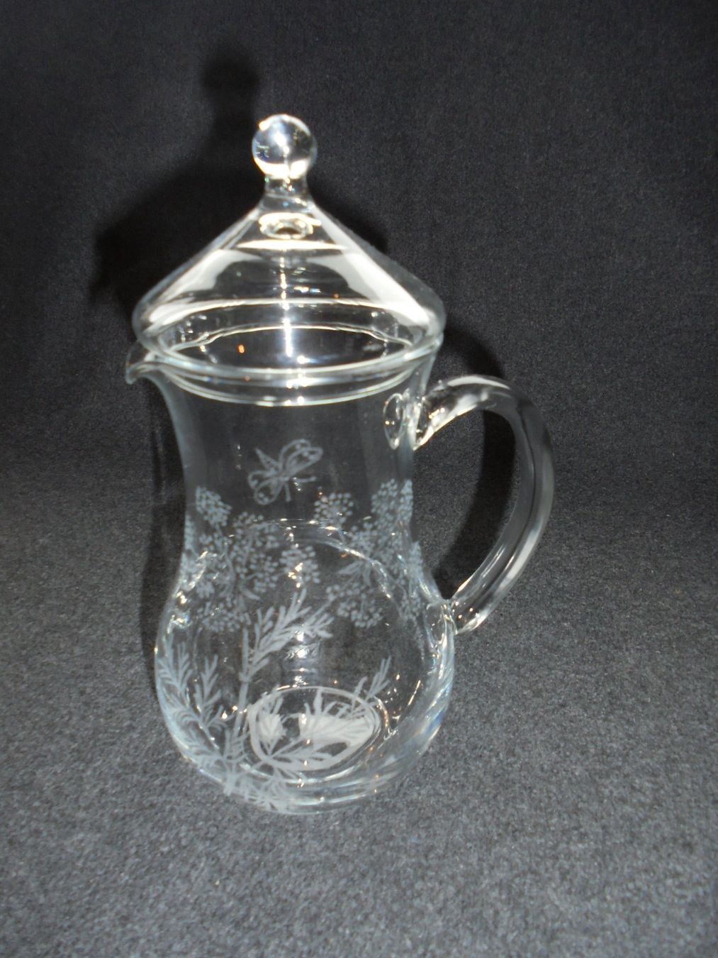 Karaffen: Glaskaraffe mit Deckel, graviert, Inhalt 1/2 Liter – Gebraucht aus Rüschegg-Heubach von Ofen111