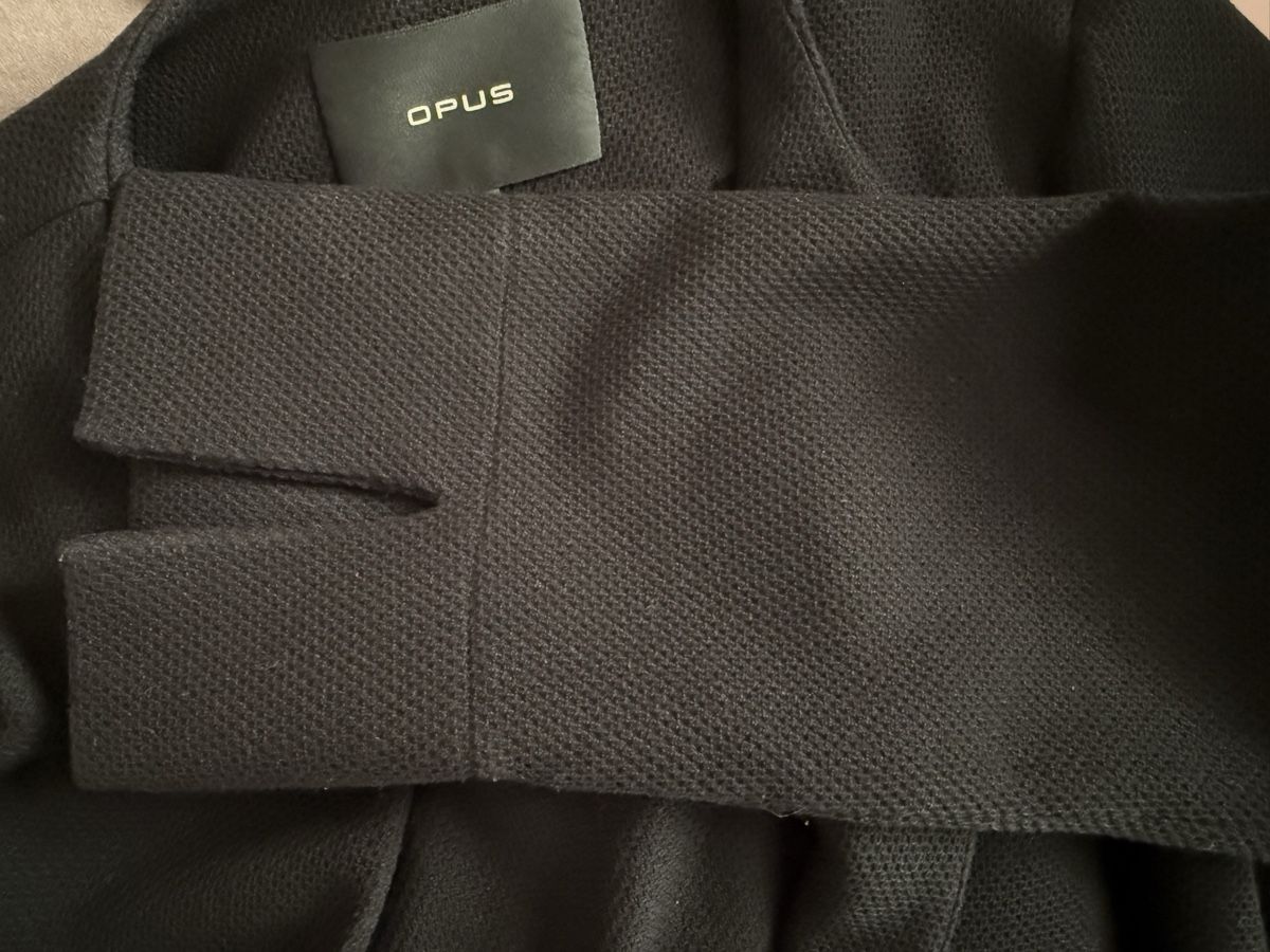 Opus Giacche: Blazer Opus schwarz Strukturstoff einfarbig – Usato da Niederhasli venduto da R__A 2