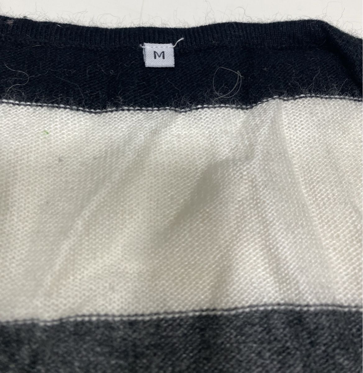 Maglioni & Felpe: Pullover aus 40% Kaschmir 30% Baumwolle 20% Vıscose 10% Ango – Usato da Opfikon venduto da Luis144 1