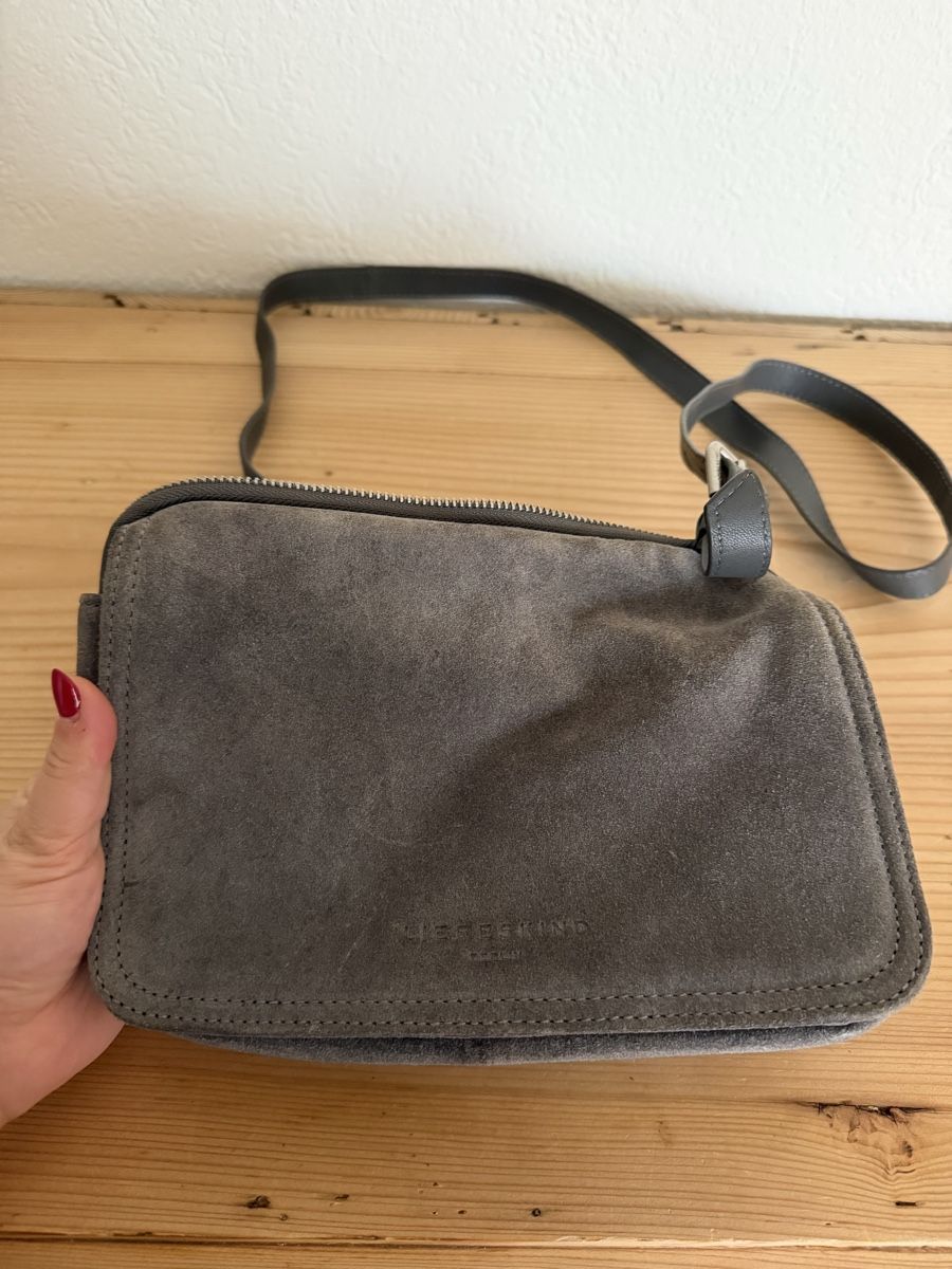 Liebeskind Borse da donna: Liebeskind Berlin Wildleder Tasche - Grau – Usato da Langnau am Albis venduto da Schneeflocke92 9