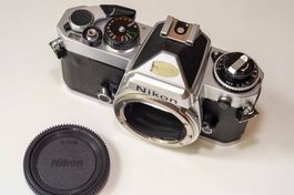 Nikon FE - revidiert