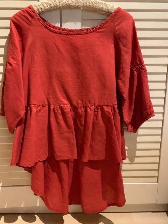 Bluse mit Leinen, spezieller Schnitt, neuwertig