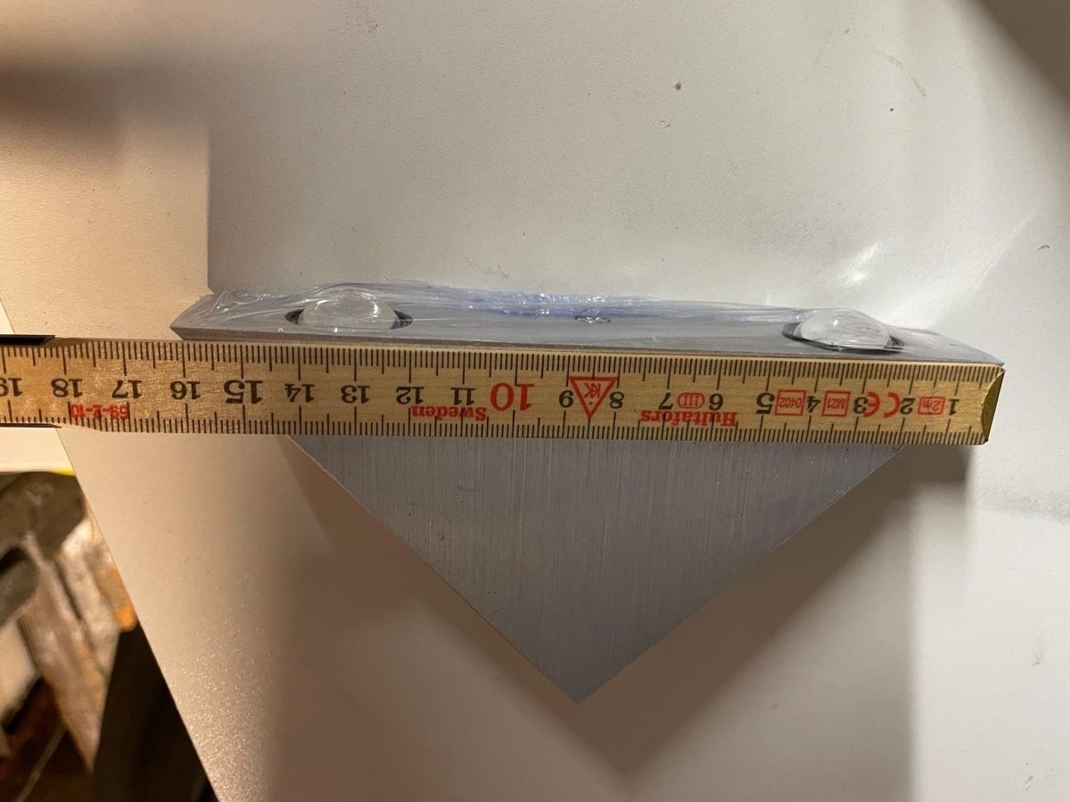 Lampes: silver triangular lamp – Neuf avec emballage d'origine à Seuzach par Diamand28 6
