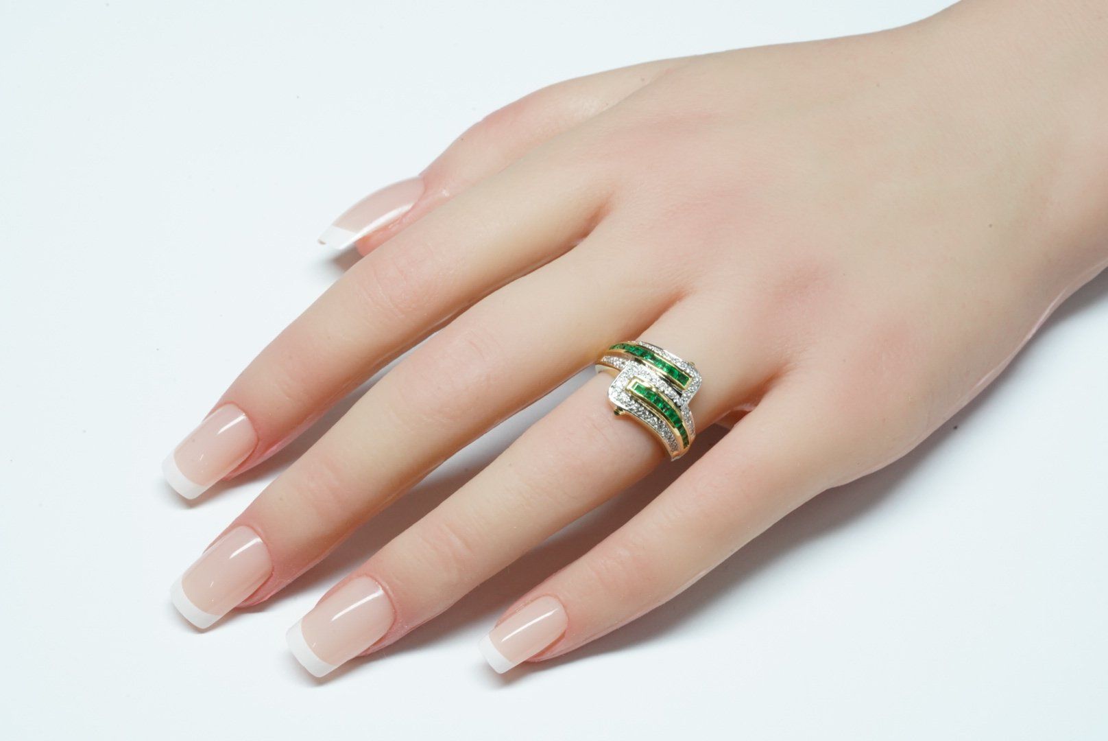Anelli: Fingerring 18k mit Smaragden und Diamanten – Usato da Bülach venduto da Re-Jewelled 5