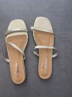 Sandalen Damenschuhe gold Grösse 39, neuwertig