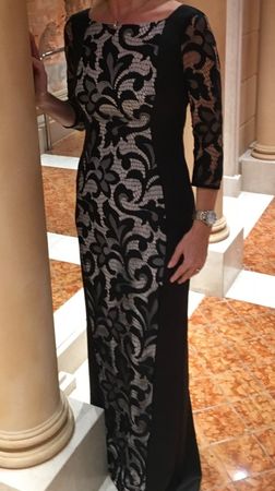Abendkleid schwarz weiss mit Spitze - sehr guter Zustand