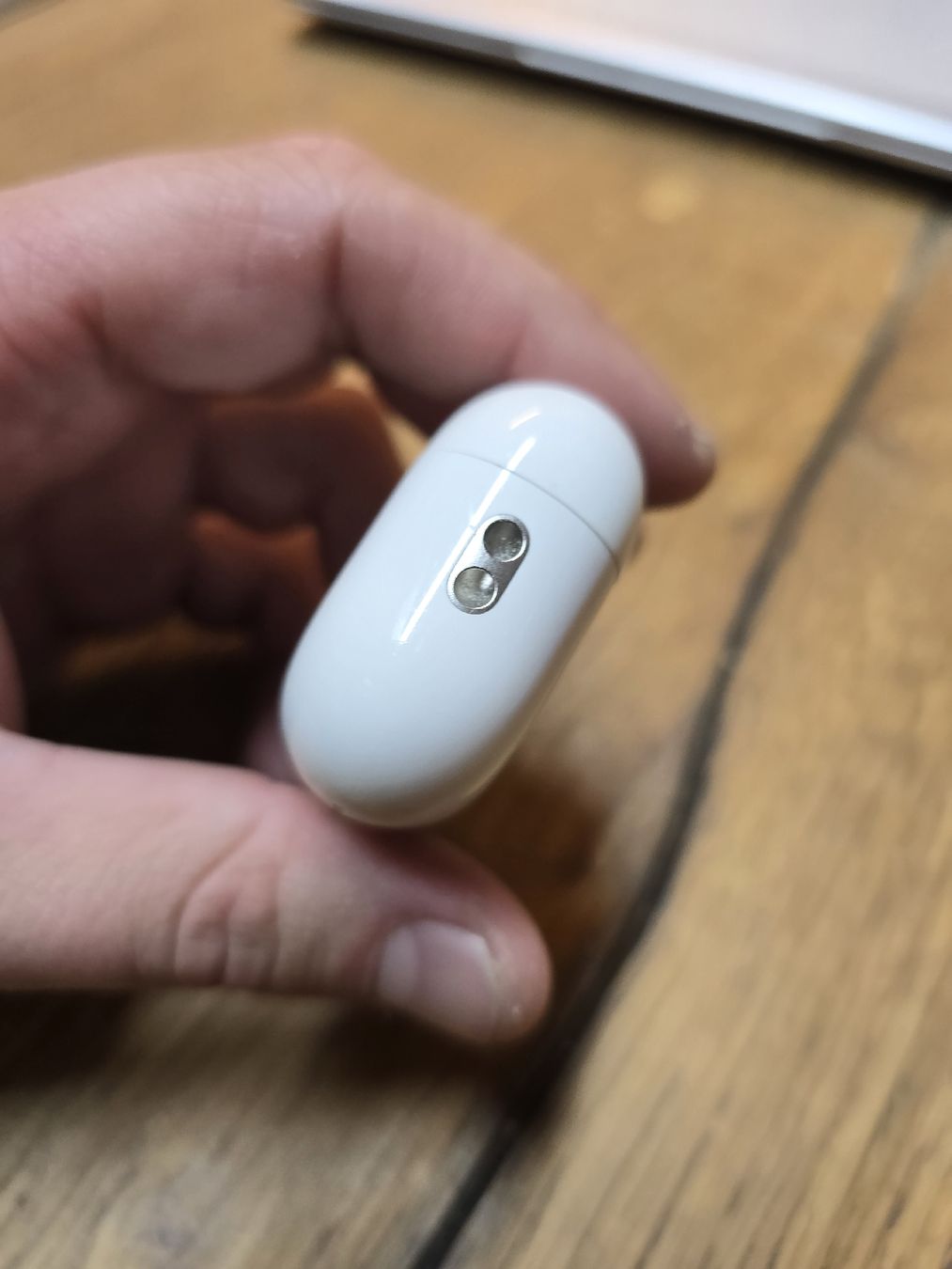 Apple Cuffie: Original Apple Airpods Pro (Q) – Usato da Rorschach venduto da TimelessTrading 3