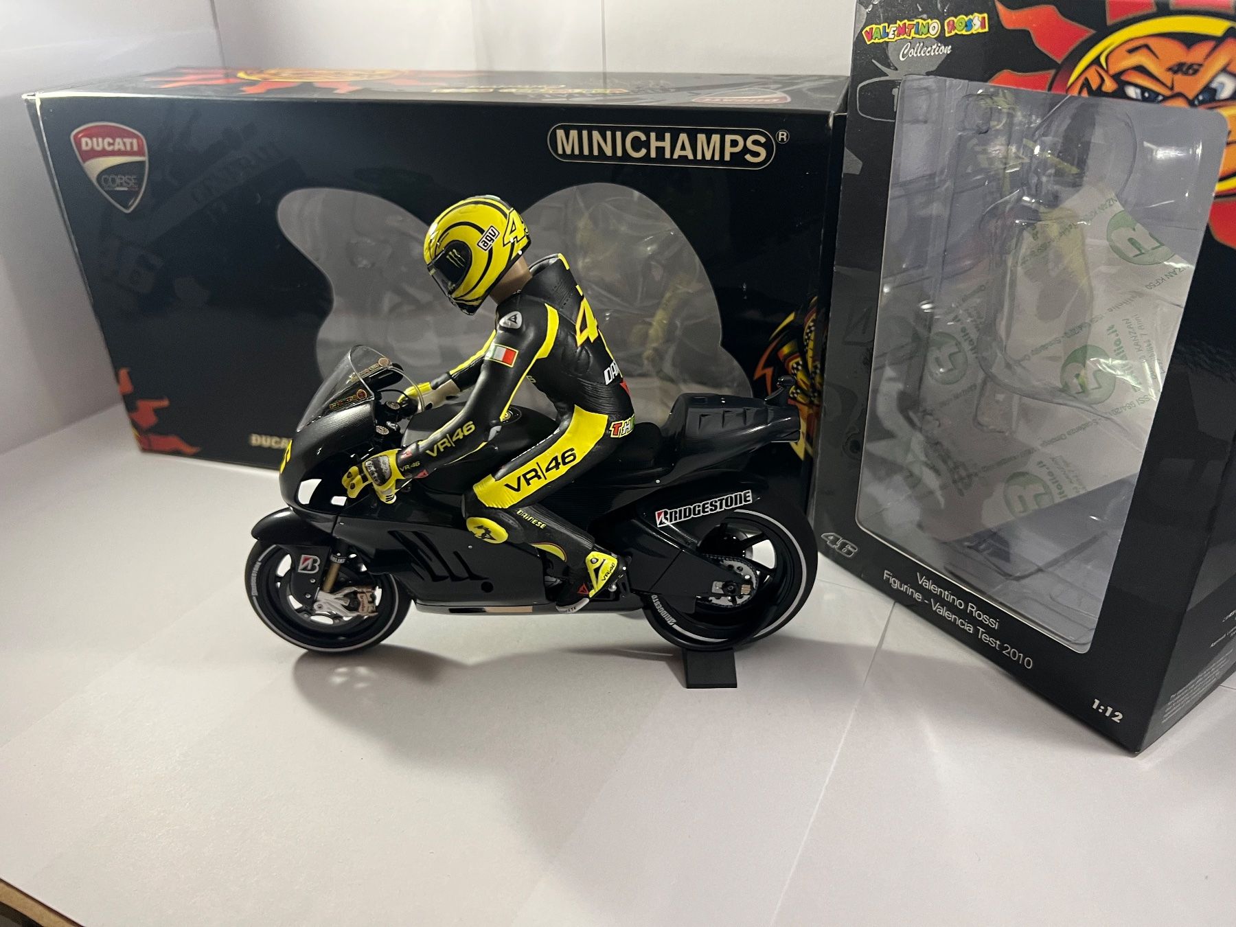 Minichamps Kit di modellismo & Modellini statici: Valentino Rossi Lot 14 – Usato da Sergey venduto da Mascotte00 2