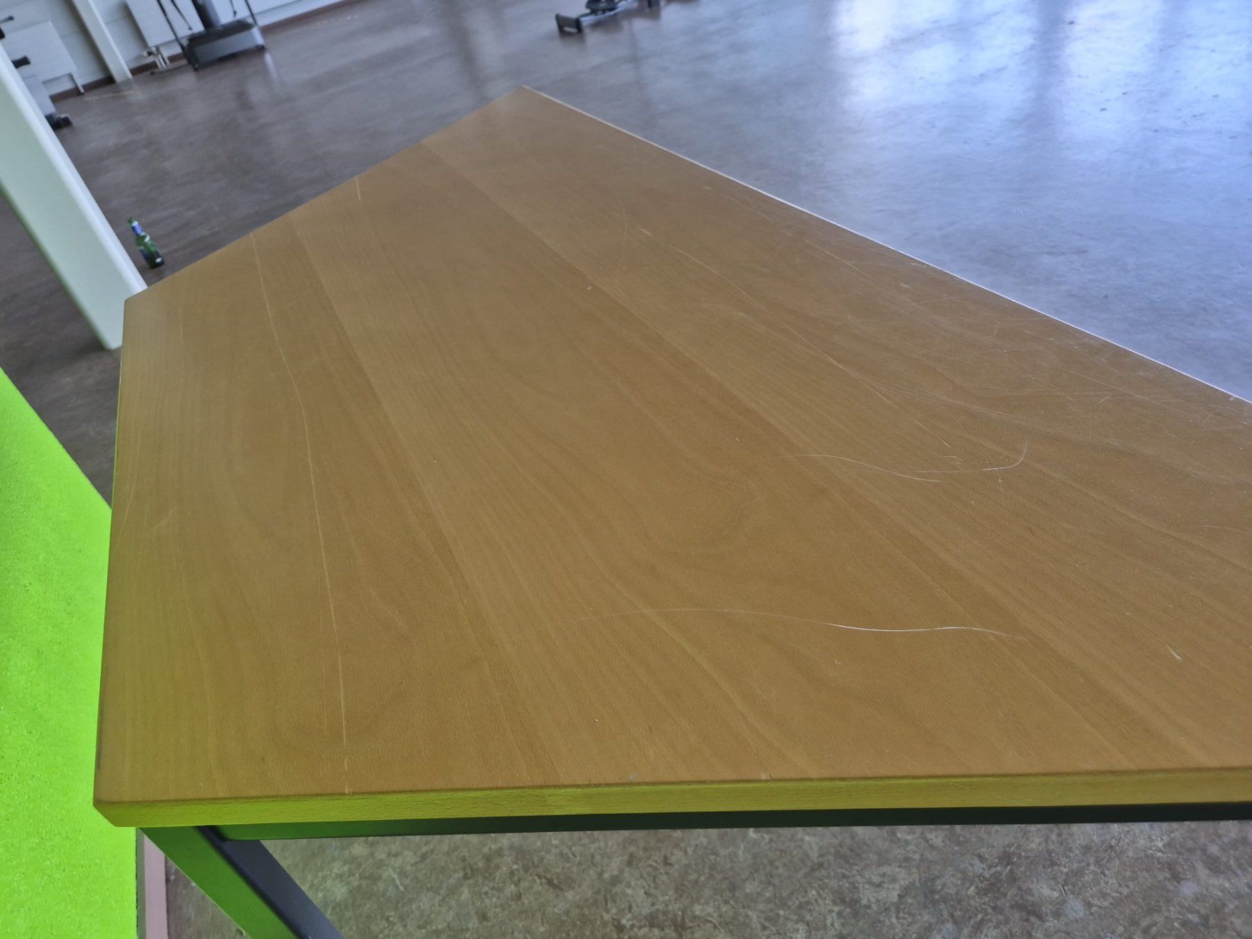 Tables: Tisch eckig zu verkaufen – D'occasion à Wangenried par Nici_09 5